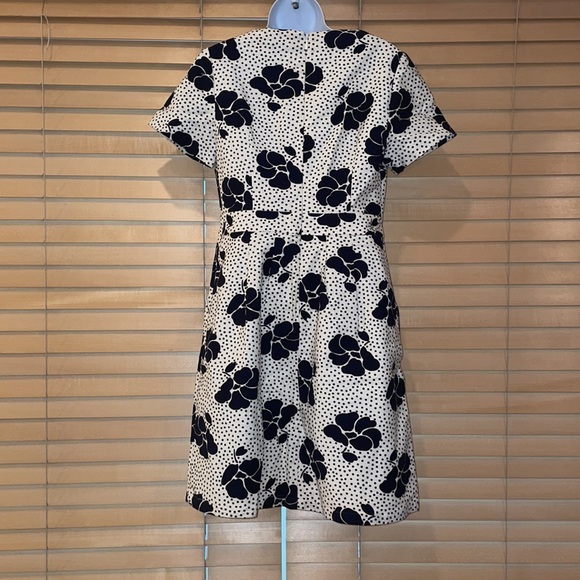 Boden Sierra Floral Print Textured Dress - Picture 8 of 12